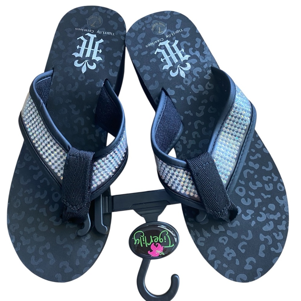 Tigerlily Trendy Women's Black Sandals